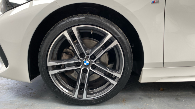 BMW 1 Series 118i [136] M Sport 5dr [Live Cockpit Professional] Petrol Hatchback